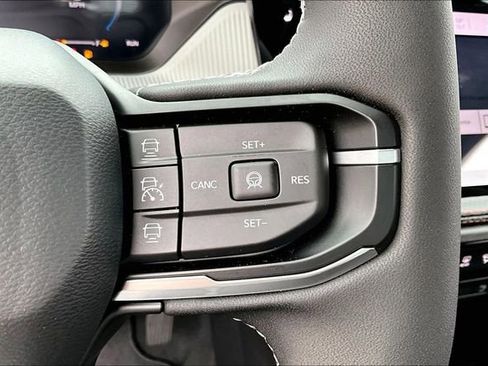 New 2026 Jeep Cherokee Limited image 24