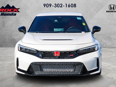 Used 2023 Honda Civic Type R image 2