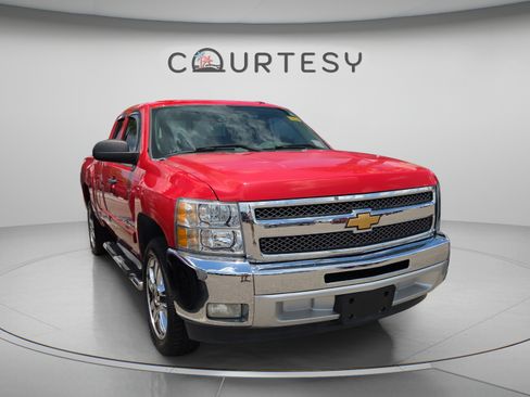 Used 2012 Chevrolet Silverado 1500 LT w/ All-Star Edition RWD image 3