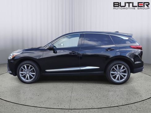 Used 2023 Acura RDX FWD w/ Technology Package image 4