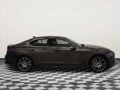 Used 2025 Genesis G70 2.5T AWD/4WD image 2