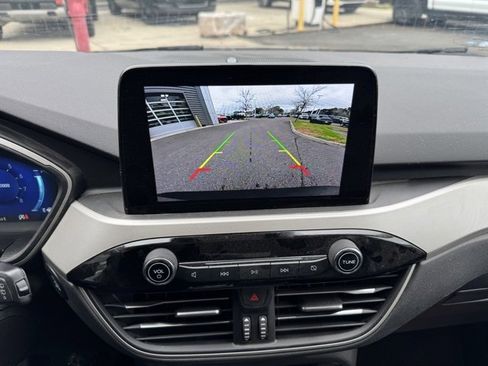 Certified 2022 Ford Escape SEL w/ Technology Package image 12