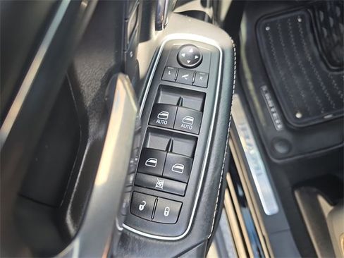 Used 2020 RAM 1500 Limited w/ Black Appearance Package image 14