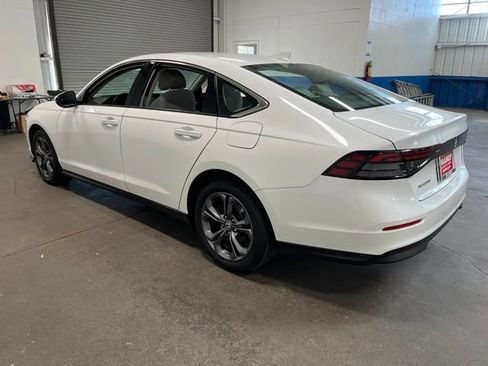 Used 2023 Honda Accord EX image 5