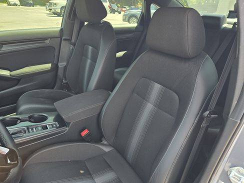 Used 2024 Honda Civic Sport image 13