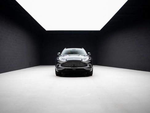 Used 2021 Aston Martin DBX image 82