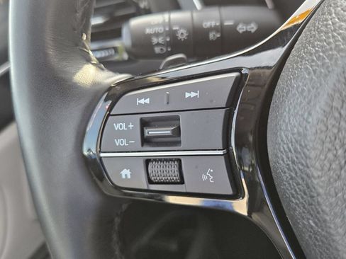Used 2024 Honda Pilot Touring image 24