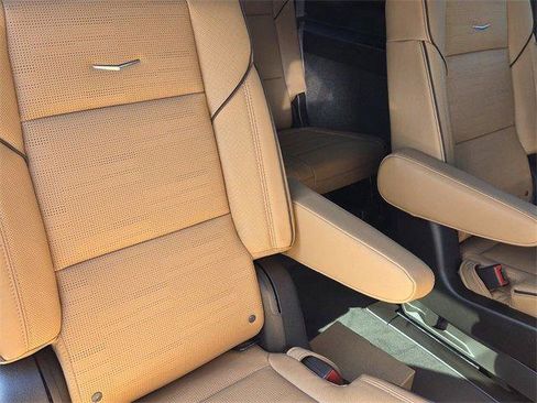 New 2026 Cadillac Escalade ESV Luxury w/ Touring Package image 19