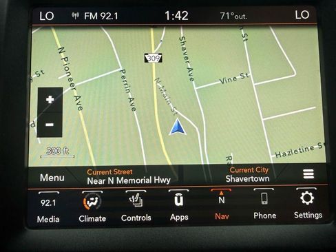 Used 2022 Jeep Cherokee Trailhawk w/ Sun, Sound & Nav Group AWD/4WD image 19