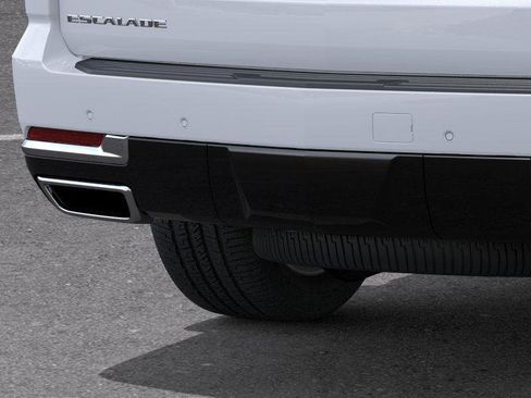 New 2026 Cadillac Escalade Luxury w/ LPO, Floor Liner Package image 15