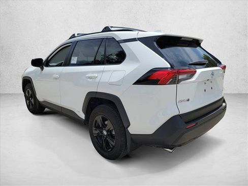 Used 2025 Toyota RAV4 LE AWD/4WD image 7