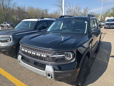 New 2026 Ford Bronco Sport Badlands w/ Badlands Tech Package AWD/4WD image 1