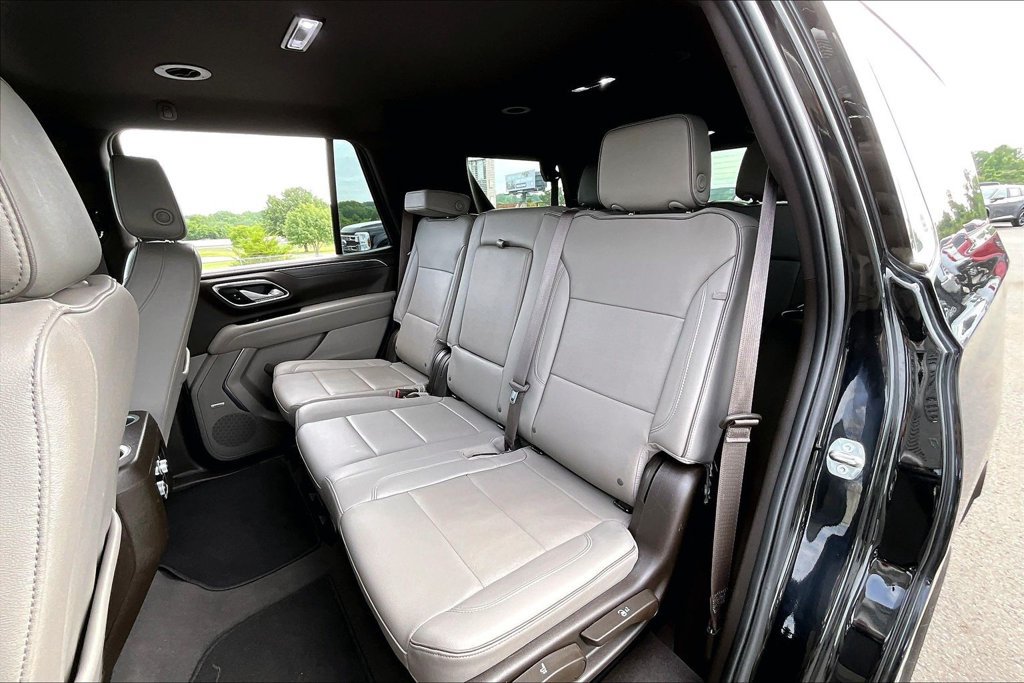 Used 2023 GMC Yukon SLT AWD/4WD image 24