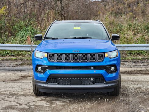 Used 2026 Jeep Compass Limited AWD/4WD image 13