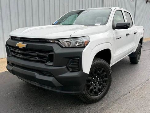 New 2026 Chevrolet Colorado W/T w/ WT Custom Package RWD image 1