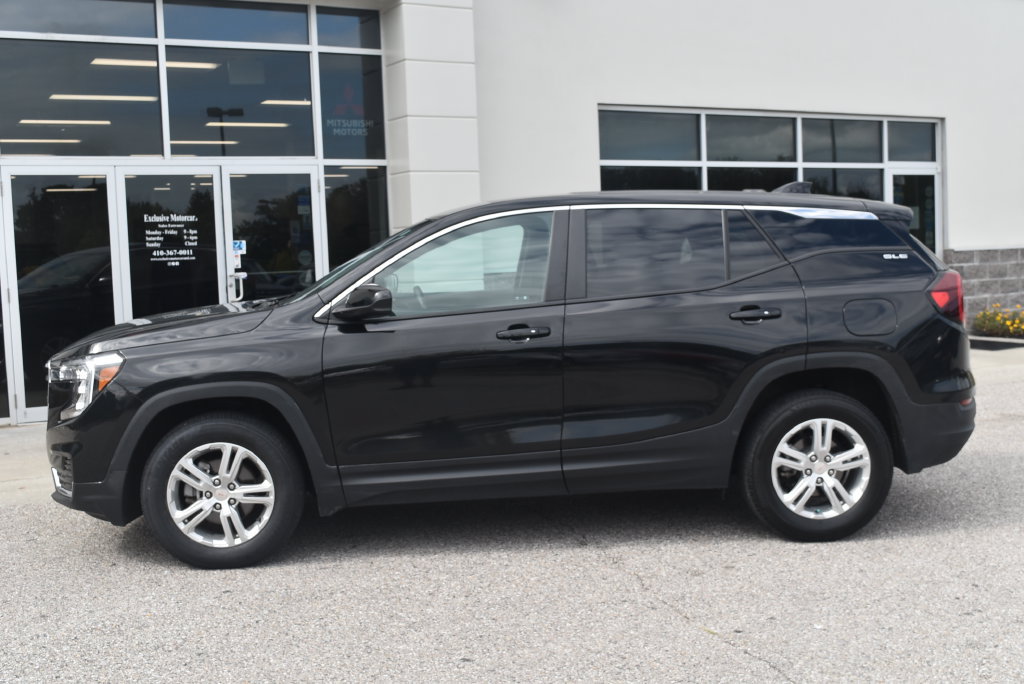 Used 2024 GMC Terrain SLE AWD/4WD image 4