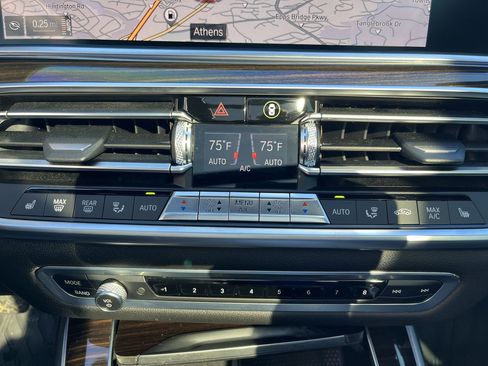 Used 2020 BMW X5 xDrive40i w/ Premium Package image 26