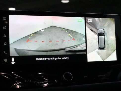 New 2025 Mitsubishi Outlander SE image 13