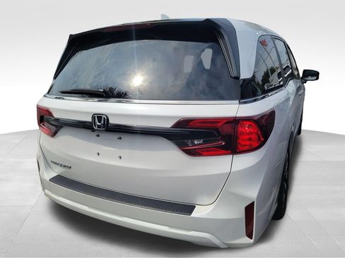Certified 2025 Honda Odyssey EX-L image 12