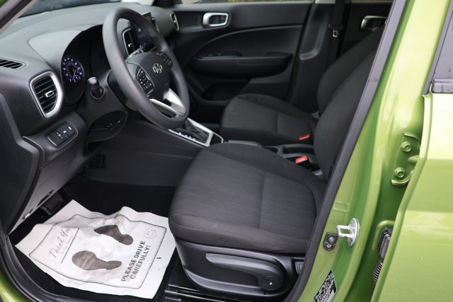 Used 2022 Hyundai Venue SE w/ Cargo Package FWD image 11