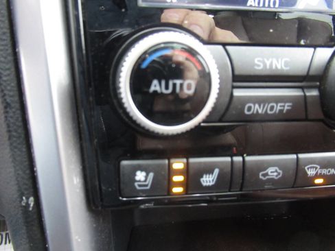 Used 2021 Subaru Ascent Touring image 27