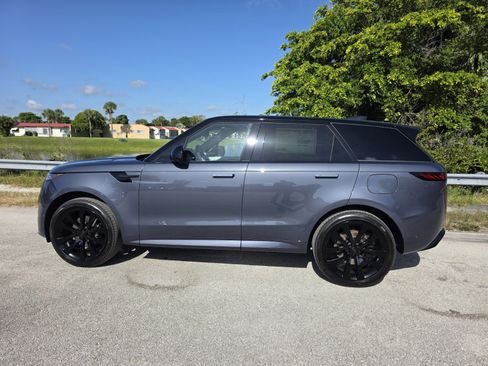 New 2026 Land Rover Range Rover Sport Dynamic SE AWD/4WD image 7
