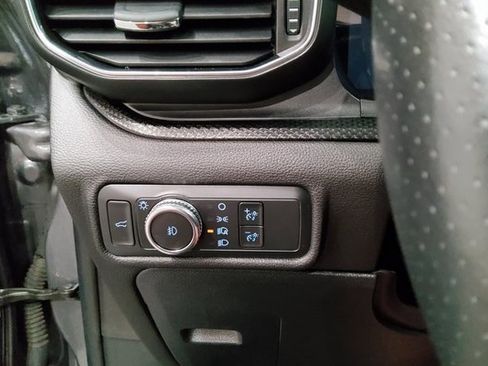 Used 2022 Ford Explorer ST image 30