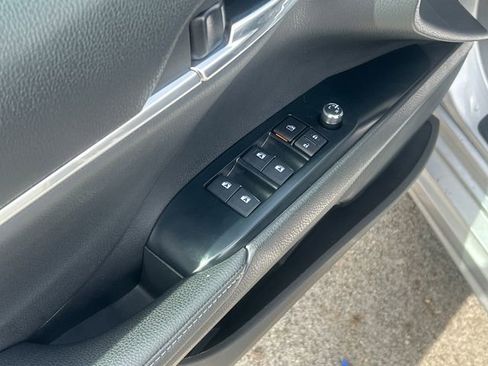 Used 2020 Toyota Camry XSE image 12