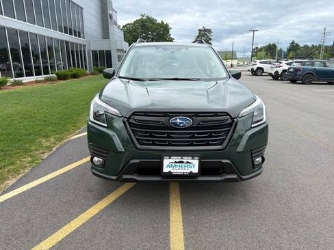 Used 2023 Subaru Forester Premium AWD/4WD image 2