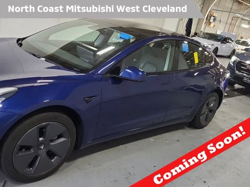 Used 2021 Tesla Model 3 Standard Range Plus RWD image 1
