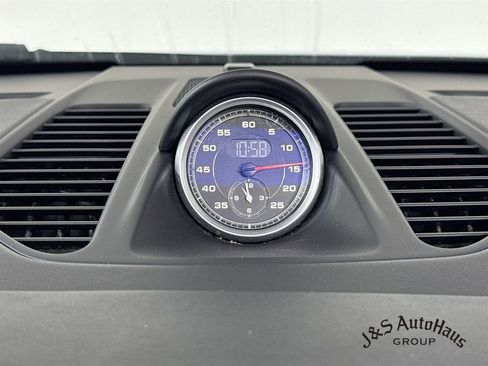 Used 2017 Porsche 911 Carrera image 18