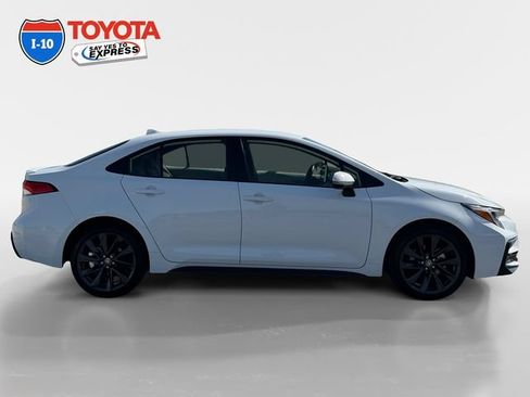Certified 2026 Toyota Corolla SE w/ SE Package FWD image 6