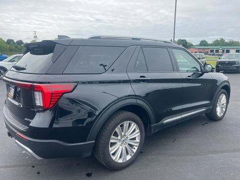 Used 2025 Ford Explorer Platinum w/ LUX Leather Package AWD/4WD image 6