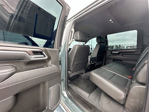 Used 2025 Chevrolet Silverado 2500 LTZ w/ Trail Boss Package image 17