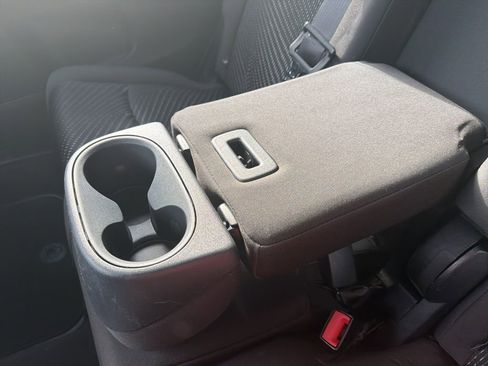 Used 2016 Dodge Journey SXT image 32