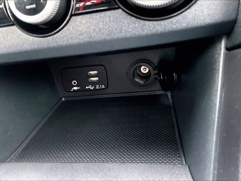 Used 2021 Subaru Crosstrek 2.0i Premium w/ Moonroof Package image 32