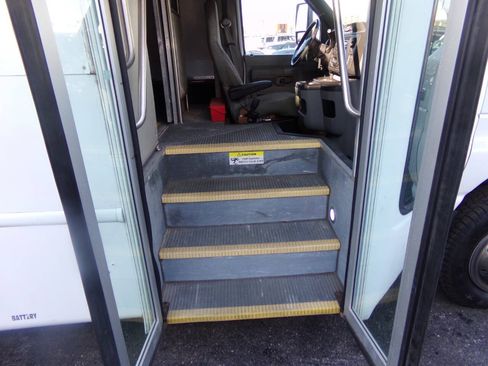 Used 2019 Ford E-450 and Econoline 450 Super Duty w/ Shuttle Bus Prep Package RWD image 19
