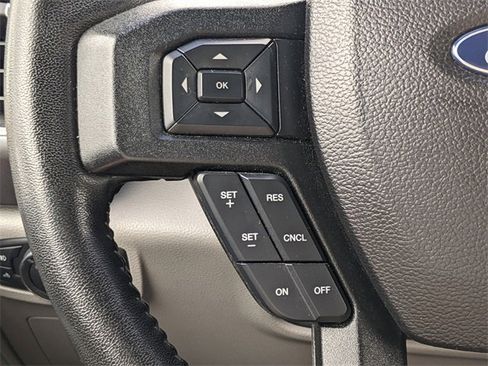 Used 2017 Ford F150 XLT w/ Equipment Group 302A Luxury image 19