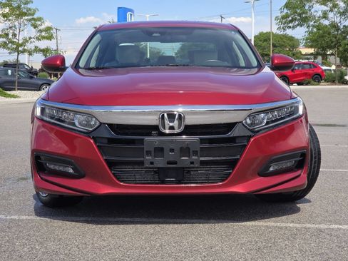 Used 2018 Honda Accord EX image 11