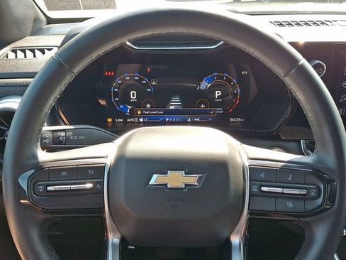 Used 2024 Chevrolet Colorado LT w/ LT Convenience Package II AWD/4WD image 23