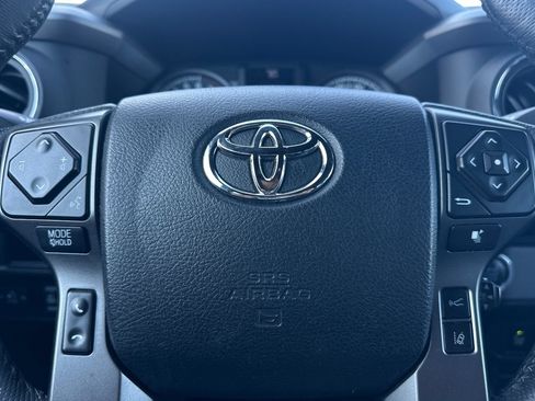 Used 2019 Toyota Tacoma TRD Sport w/ TRD Premium Sport Package RWD image 23