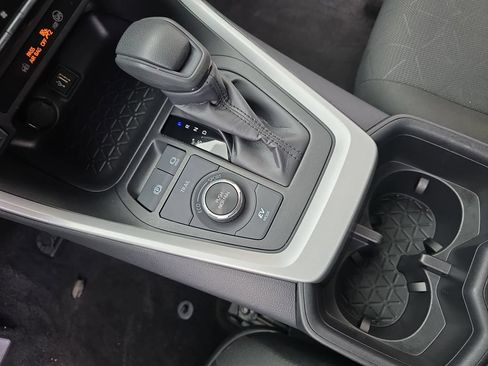 Certified 2025 Toyota RAV4 XLE AWD/4WD image 27
