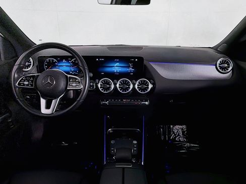 Used 2023 Mercedes-Benz GLA 250 w/ Premium Package image 4