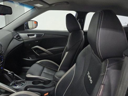 Used 2014 Hyundai Veloster Turbo FWD image 14