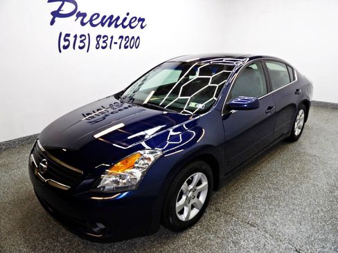 Used 2009 Nissan Altima 2.5 SL w/ SL Pkg image 1