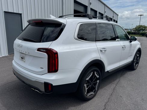 Used 2023 Kia Telluride S w/ S Sunroof Package AWD/4WD image 5
