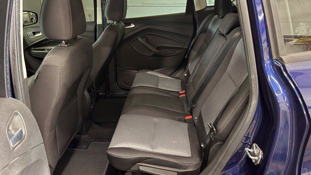 Used 2017 Ford C-MAX SE FWD image 16