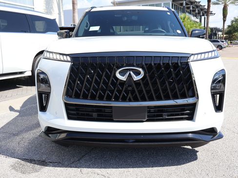 Certified 2026 INFINITI QX80 4WD image 13