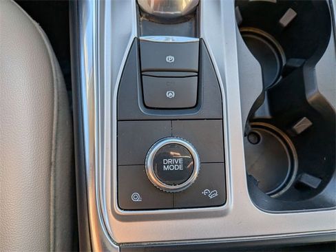 Used 2021 Ford Explorer Limited w/ Hybrid Equipment Group 310A image 17