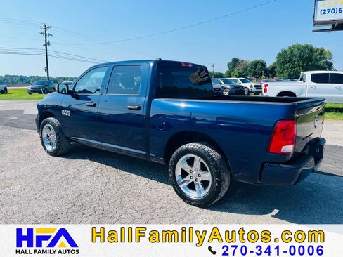Used 2017 RAM 1500 Express AWD/4WD image 3